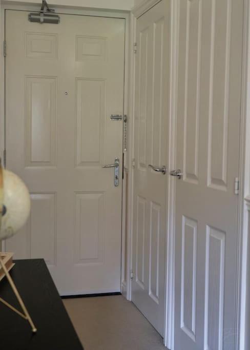Stunning Luxury 2 Bed Apartment With En-Suite In Wokingham City Centre 外观 照片